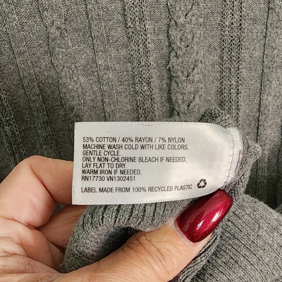 Gray Cable Knit Lightweight Sweater - S - Picture 3 of 5